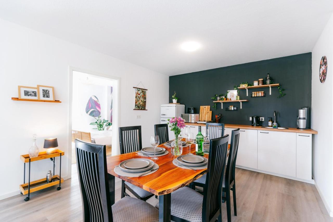 Gruene Wohnoase - Stilvoll - Balkonidylle - Zentrum نيوفيد المظهر الخارجي الصورة